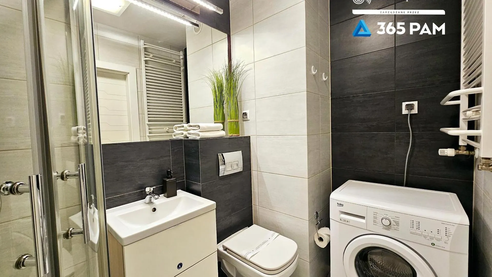 Apartament Nadmorski - 365Pam Kolobrzeg Poland